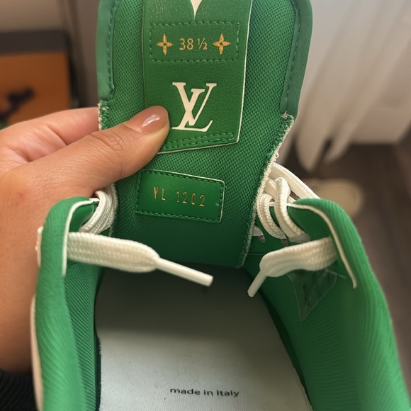 Louis Vuitton Charlie sneaker - Picture 7 of 7